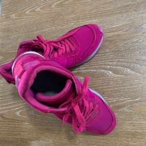 Aldo women hot pink shoes